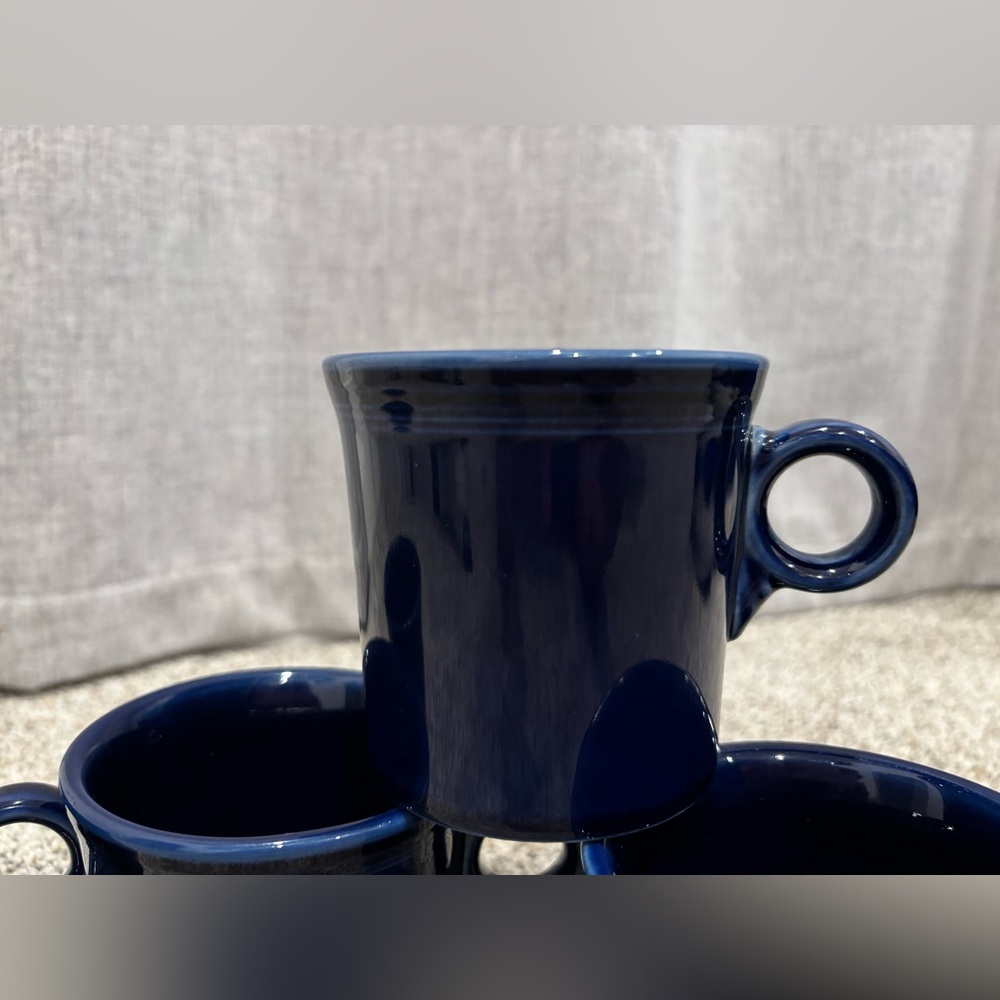 Set of 4 Vintage Homer Laughlin Fiesta Coffee Mugs/Tea Cups in Navy Blue, 1990s - Picture 9 of 14